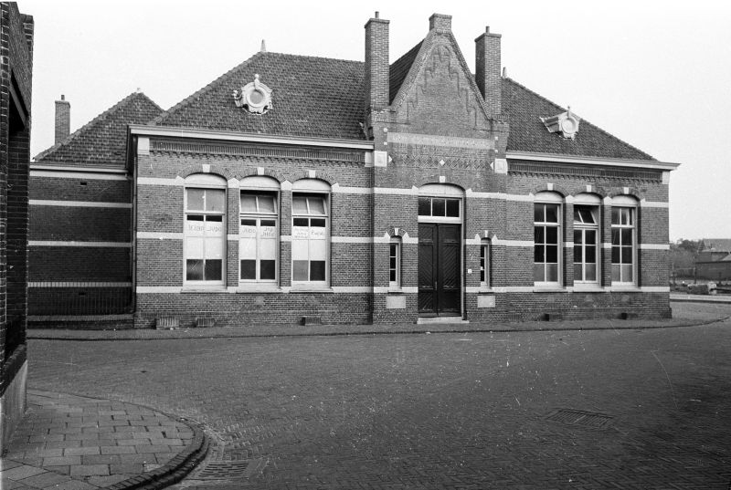 Schoolgebouw School B