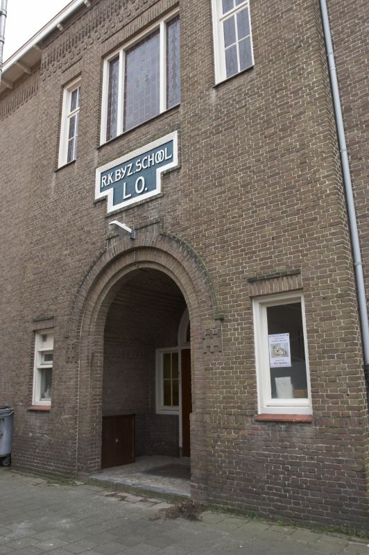Schoolgebouw Mariaschool, Koninginneweg